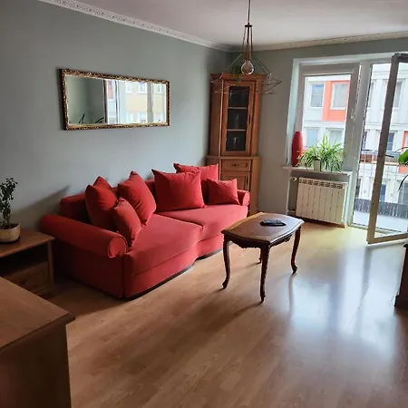 Sweet With A Private Parking Place!! Apartment