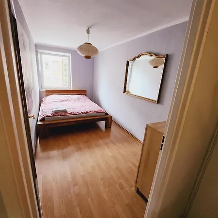 Apartment Sweet With A Private Parking Place!! *