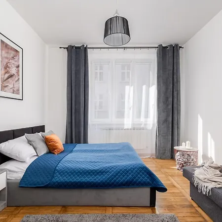 Apartment Corner Near Vistula River *