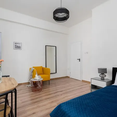 Apartment Corner Near Vistula River Krakow