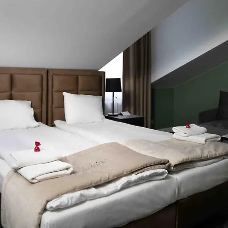 4wings Aparthotel *