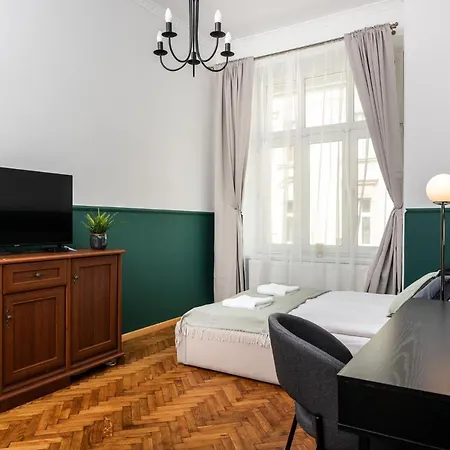Apartment Classy Old Town - By Upstairs *