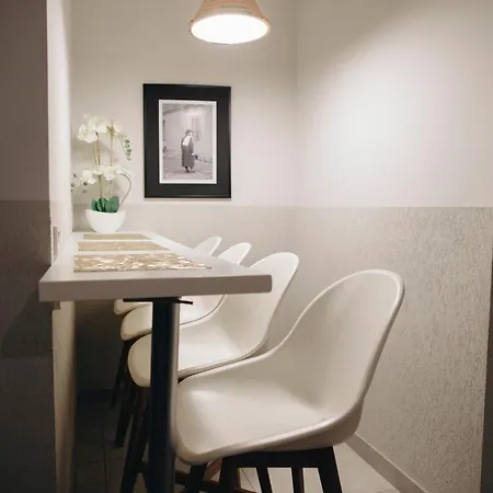 Apartment M7 Main Square With Free Parking Friends Escape Krakow