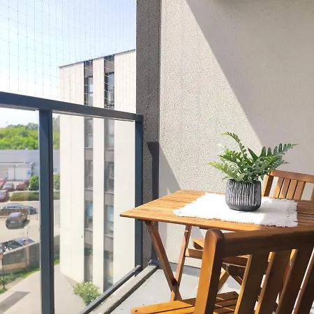 Mogilska 120d By Homeprime Apartment