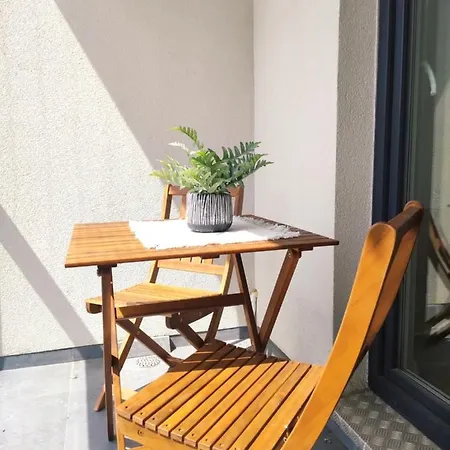Mogilska 120d By Homeprime Apartment