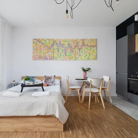 Original Studio Wawrzynca Cracow's Kazimierz By Renters *