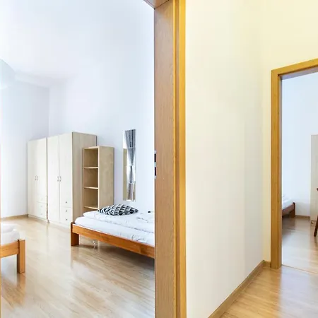 Castle View Krasinskiego Avenue Apartment *