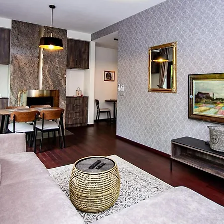 Apartment Inpoint 2-bedrooms With Private Garden And Free Parking Krakow