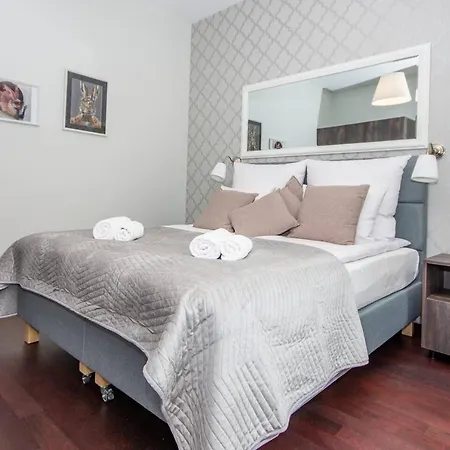 Apartment Inpoint 2-bedrooms With Private Garden And Free Parking