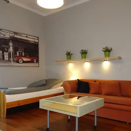 Cybulskiego Guest Krakov