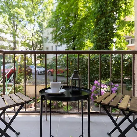 Luxurious & Unique Mickiewicza Cracow By Renters Prestige Apartament Kraków