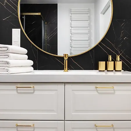 Of The Kings - Onyks Apartman