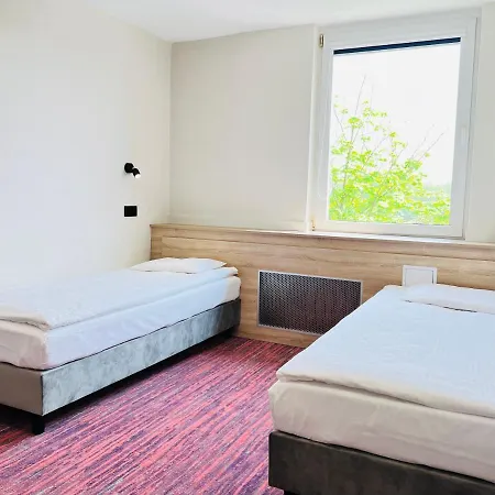 Hotel Rok *
