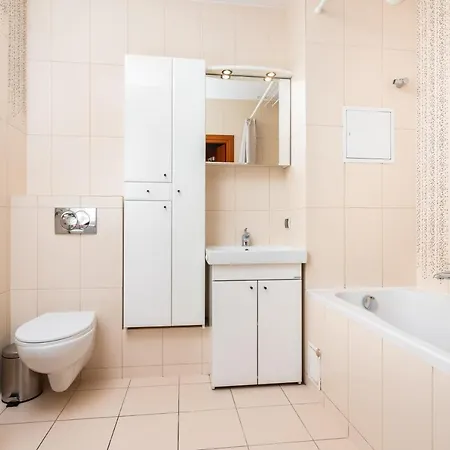 Apartment Przy Bulwarach - Kazimierz, Podgorze - By Upstairs