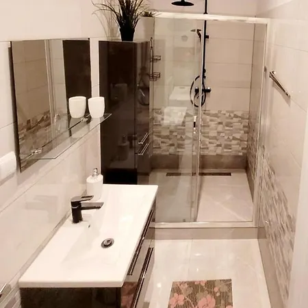 Mirablue Apartment