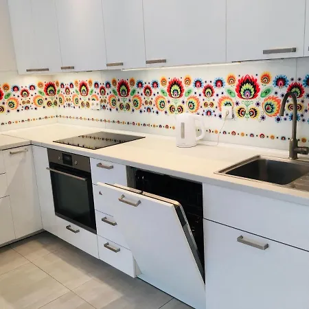 Apartment 3 Aircon With Free Parking, Balcony Walking Distance Old Town