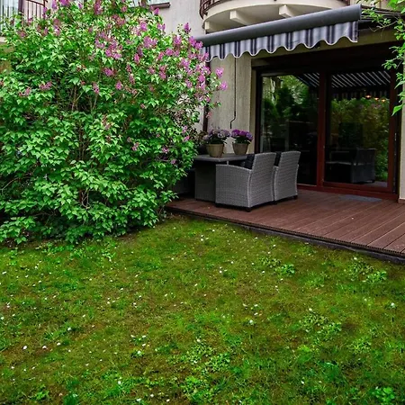 Inpoint 2-bedrooms With Private Garden And Free Parking * Krakow