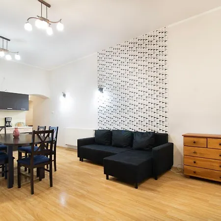 Castle View Krasinskiego Avenue Apartment
