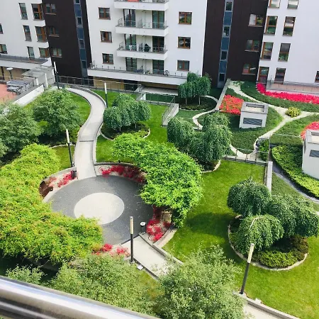 Apartment 3 Aircon With Free Parking, Balcony Walking Distance Old Town