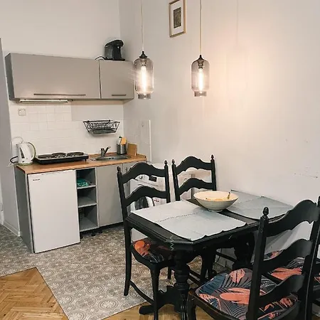 Apartment Dunajewskiego 1 *