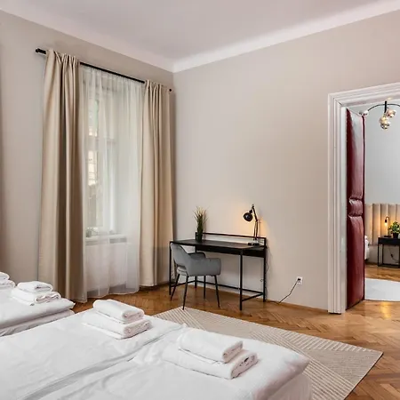 Appartamento Przestronny W Centrum Krakowa - 12 Osob - By Upstairs