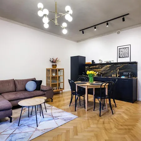 Apartment Tyzenhauz Grand