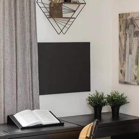 Tauron Arena Lema Family By Renters Apartment