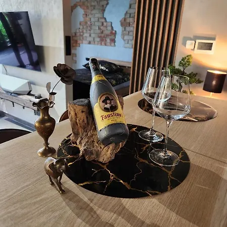 Luxury Vistula Old Town Apartments: Spa, Sauna & Pool Retreat