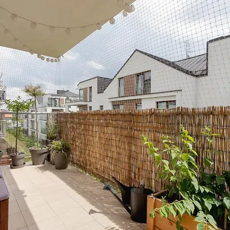 Stawowa With Balcony & Parking Cracow By Renters *