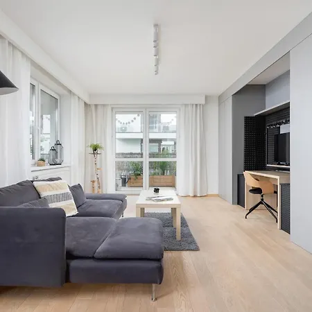 Stawowa With Balcony & Parking Cracow By Renters * Krakow