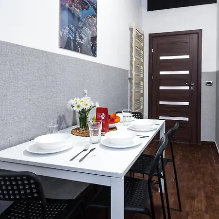 Apartment Friendhouse Starovislna