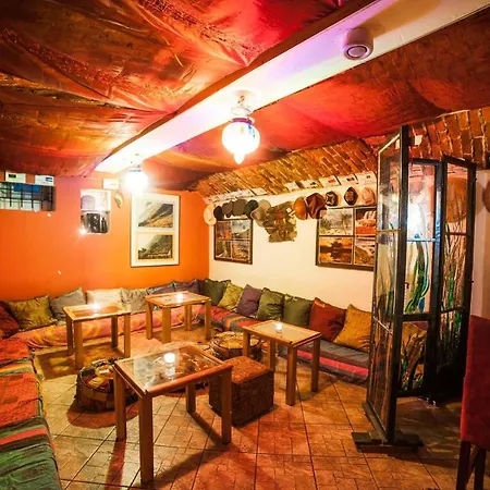 The Ultimate Party Pit 24 Pax Man Cave Edition * Krakow
