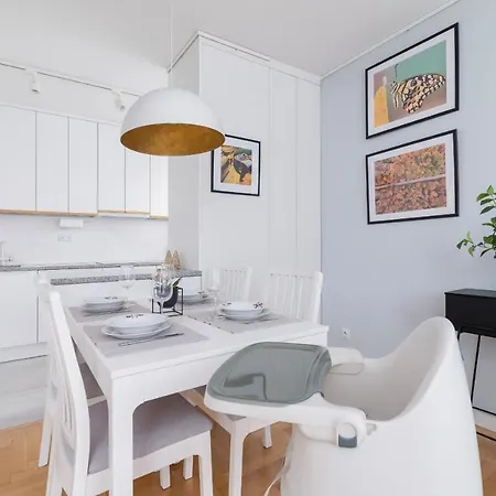 Cozy Bartla 19 By Renters Daire Krakow