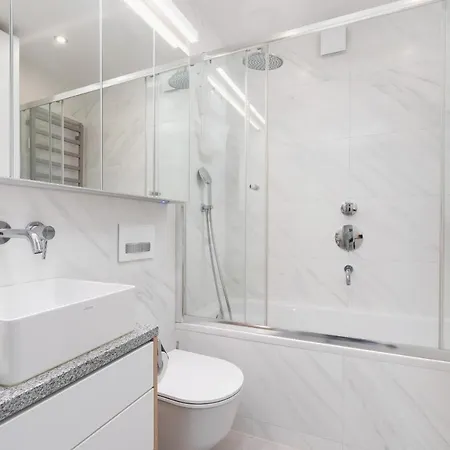 Cozy Bartla 19 By Renters Apartment Krakow