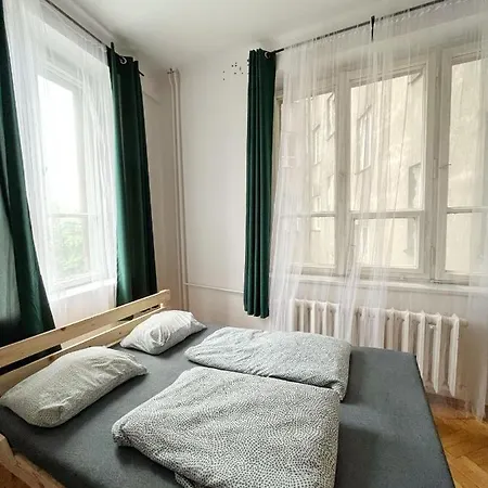 View In Old Town Apartment *