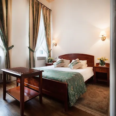 Karmel 3* Krakow