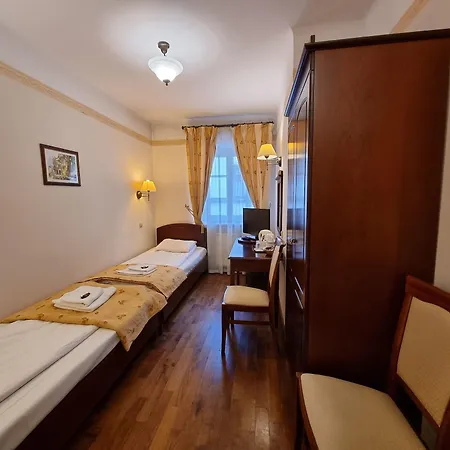 Karmel Hotel 3*