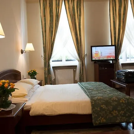Karmel 3* Krakow