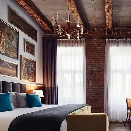Hotel Indigo - Old Town By Ihg 4*