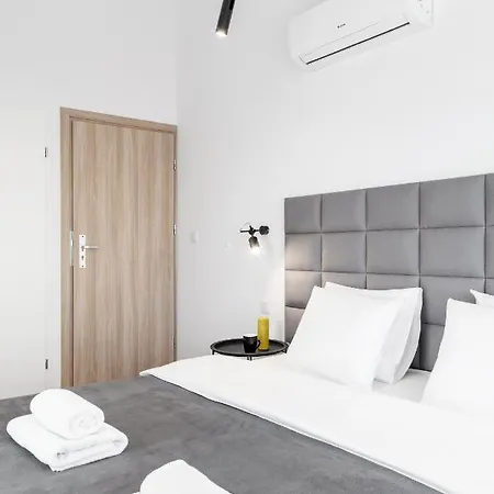 Househost Apartament: Ul. Miodowa 42/42b Apartment Krakow
