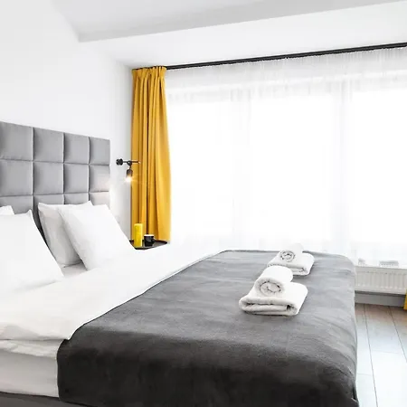 Househost Apartament: Ul. Miodowa 42/42b