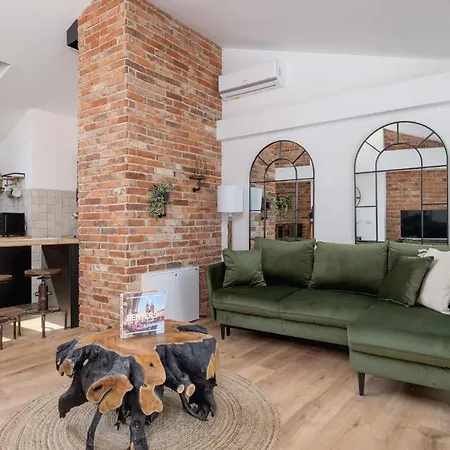 Wawel Castle Modern Dietla By Renters Krakow