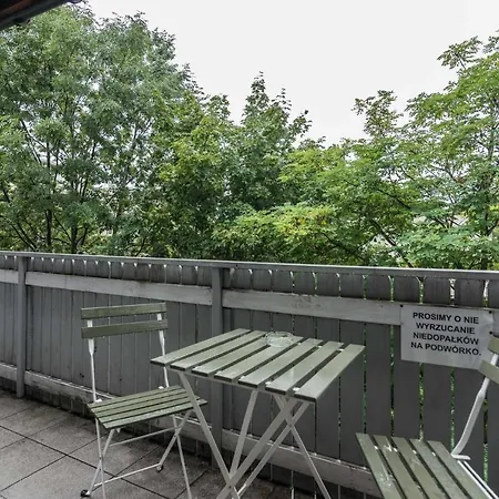 Old Town Loft - 7 Bedroom - By Upstairs Apartment
