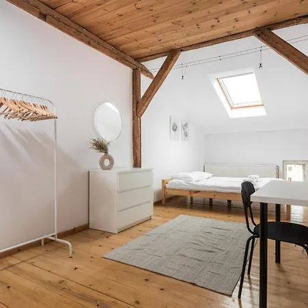 Old Town Loft - 7 Bedroom - By Upstairs * Krakow