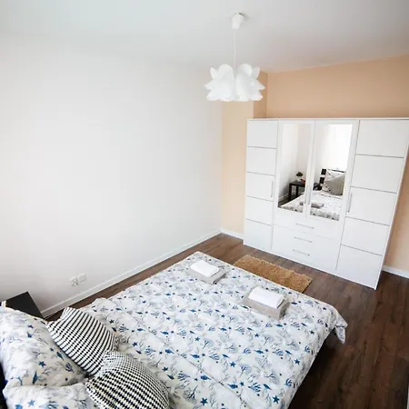 Nullo 3-bedroom Apartment