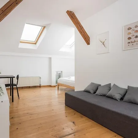 Apartment Old Town Loft - 7 Bedroom - By Upstairs Krakow