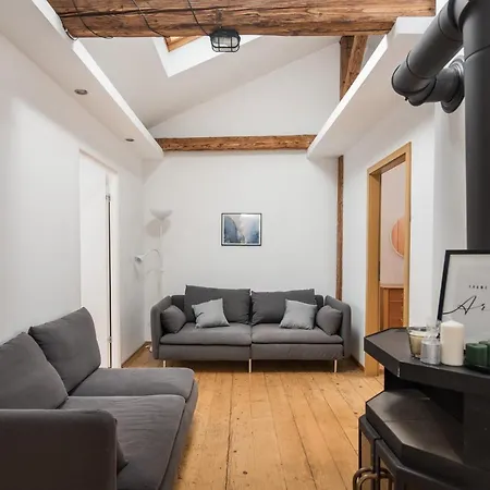 Old Town Loft - 7 Bedroom - By Upstairs * Krakow