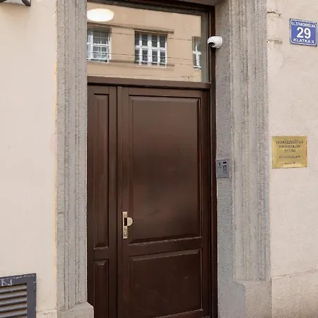 Starowislna Elegant With Air Conditioning Kazimierz Cracow By Renters Prestige * Krakow
