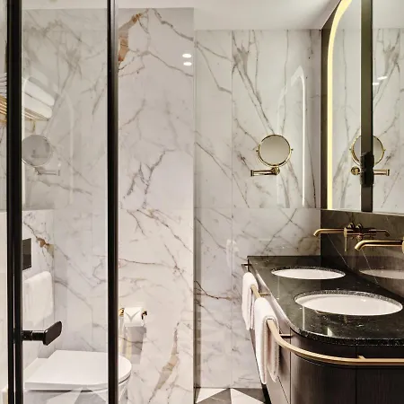 The Crown Center - Handwritten Collection Accor 4*