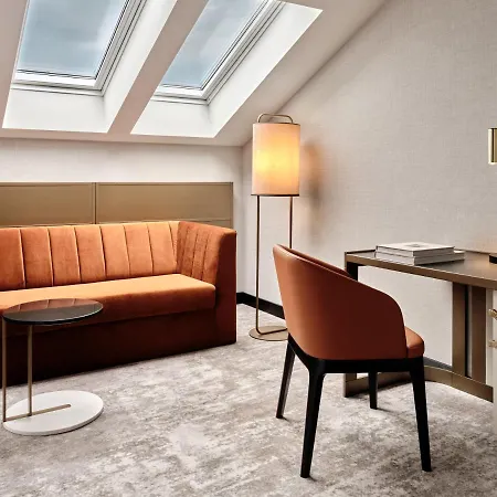 The Crown Center - Handwritten Collection Accor